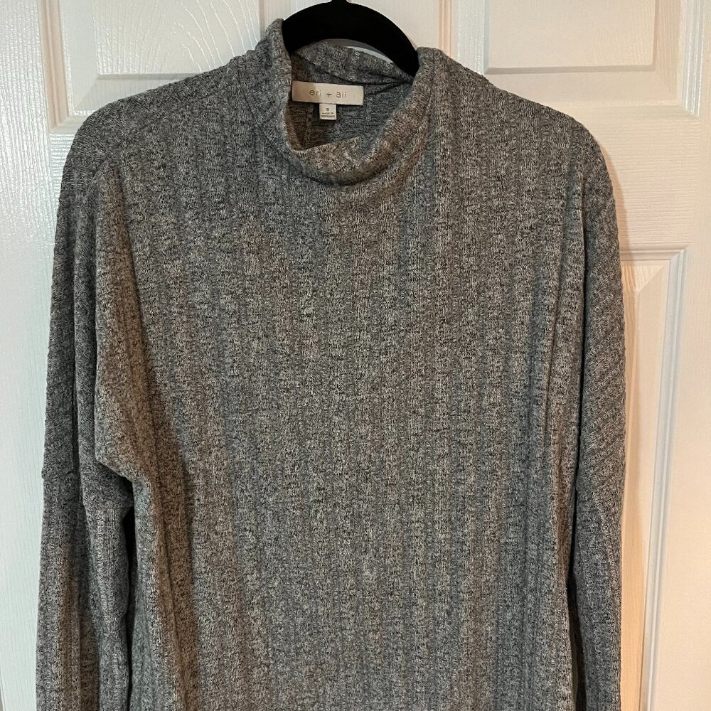 Anthropologie gray sweater